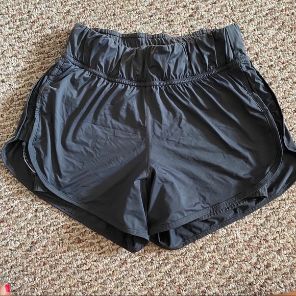 lululemon strides ahead shorts